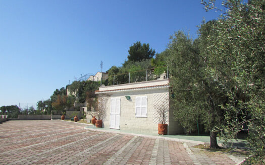 Villa plurifamiliare Strada Provinciale -Vieste 5, Mattinata